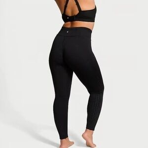 Victoria’s Secret Leggings perforated High rise leggings Black M long Sports